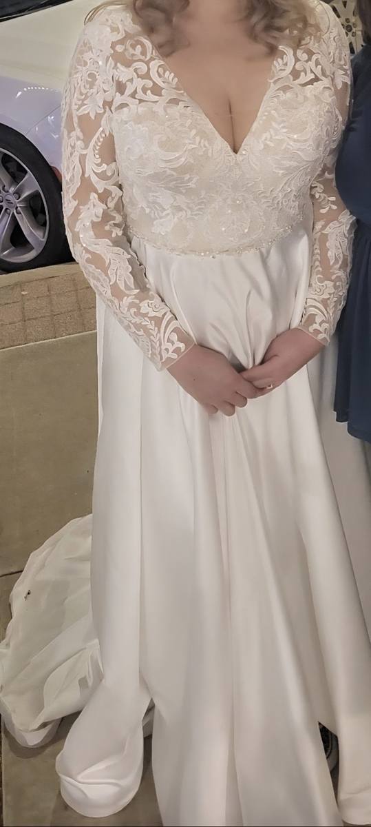 Oleg Cassini Wedding Dress Size 14 READ DESCRIPTION