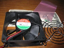 *new CRAFT FAN CH80B12M DC12V,8x8x2.54cm Ball Bearing FAN W/fan guard  **MORE** 