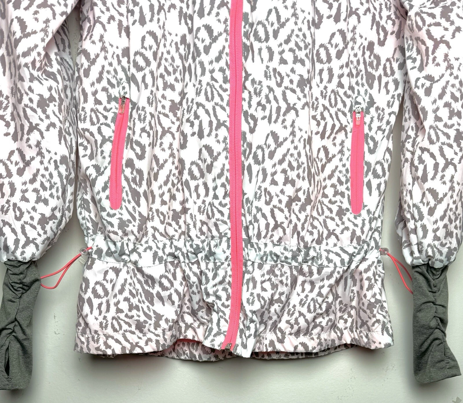 mpg leopard athletic performance thumb hole full zip jacket