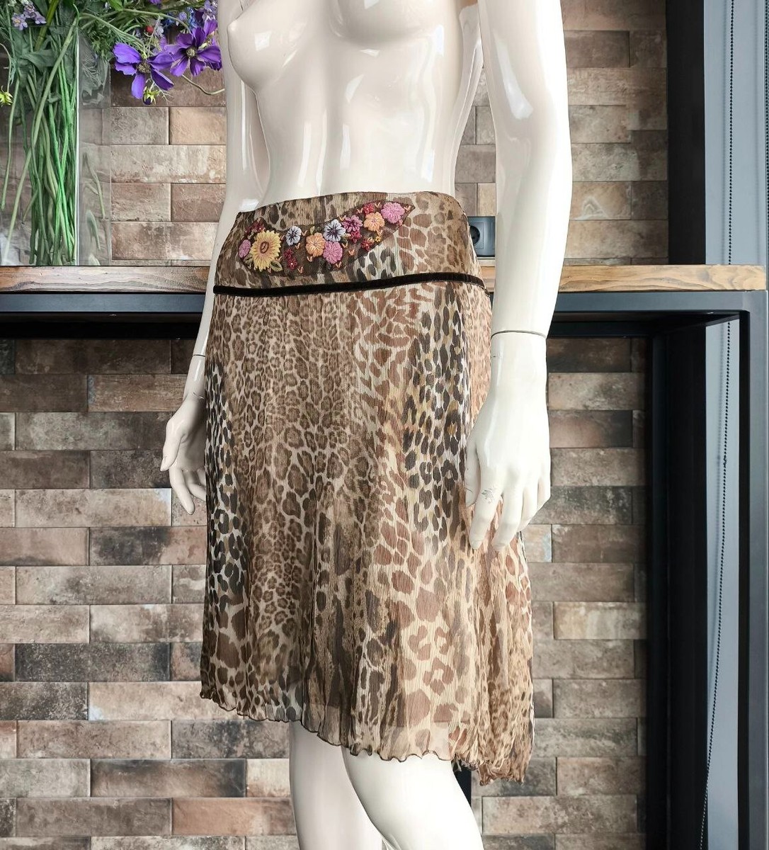 美品◇ blugirl blumarine フラワープリント スカート 美品◇ blugirl blumarine フラワープリント スカート BLUGIRL