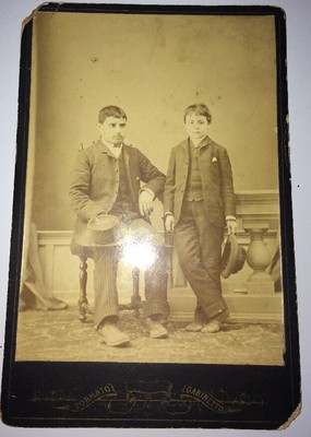 ITALY. FATHER AND SON. LATE 19TH CENTURY PHOTOGRAPHY. - Strong Cardboard