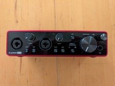 Focusrite Scarlett 2i2 2x2 Interface - 3rd Gen. - with Aproca Hard Case