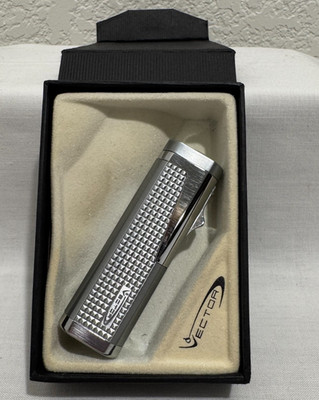 New in Box Vector Torch Urbano 1C Lighter Chrome Satin