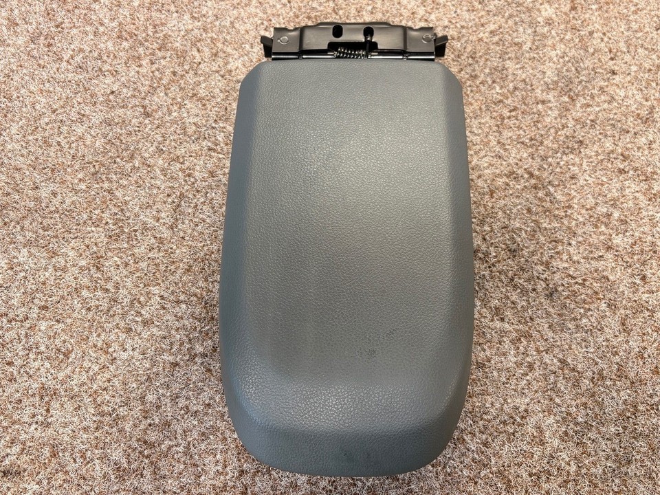 FORD C-MAX C344 2010-2016 - Centre Console Armrest A12380743