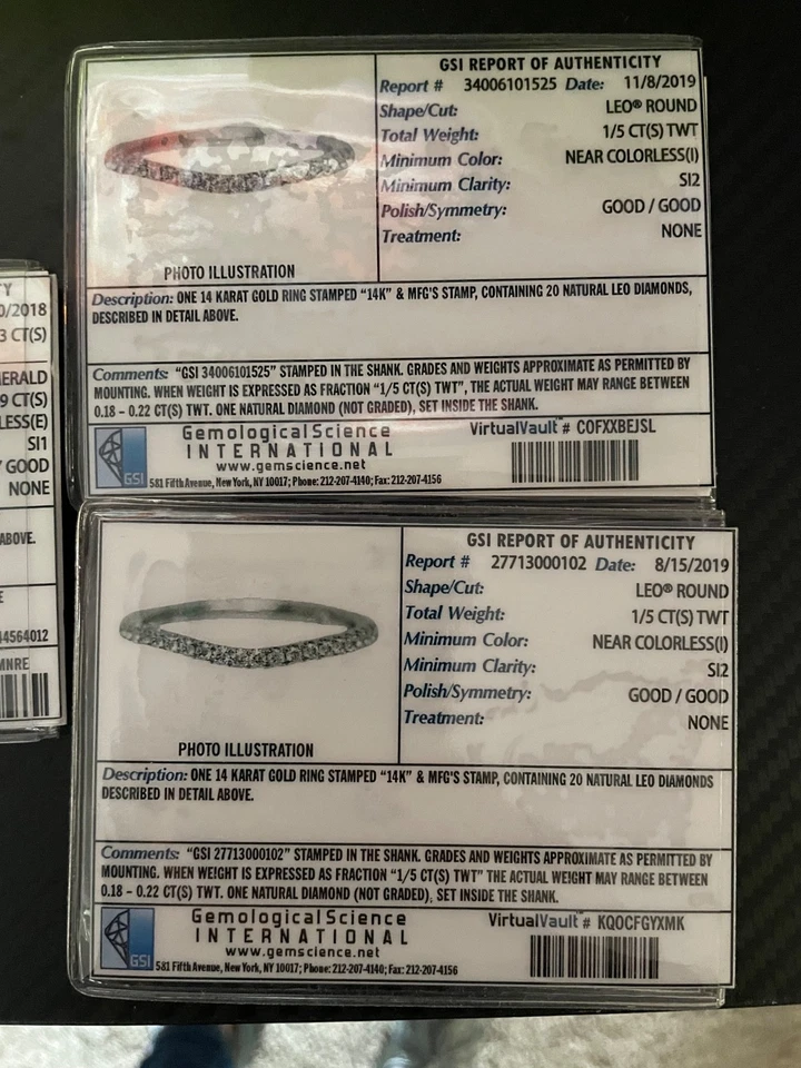 Anillo de compromiso de diamantes Leo para mujer con dos alianzas de boda soldadas talla 7,5 Foto 2 de 4