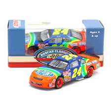 Jeff Gordon 1996 DuPont Dover Race Win 1:64 Nascar Diecast