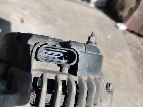 2002-2005 Chevy Trailblazer Envoy 4.2 Engine Alternator 150Amp Used - Picture 3 of 3