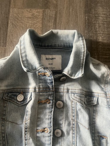 Old Navy Girls' Jean Jacket Size XXS (5) Light Wash Denim Button Up Long Sleeve - Picture 4 of 9