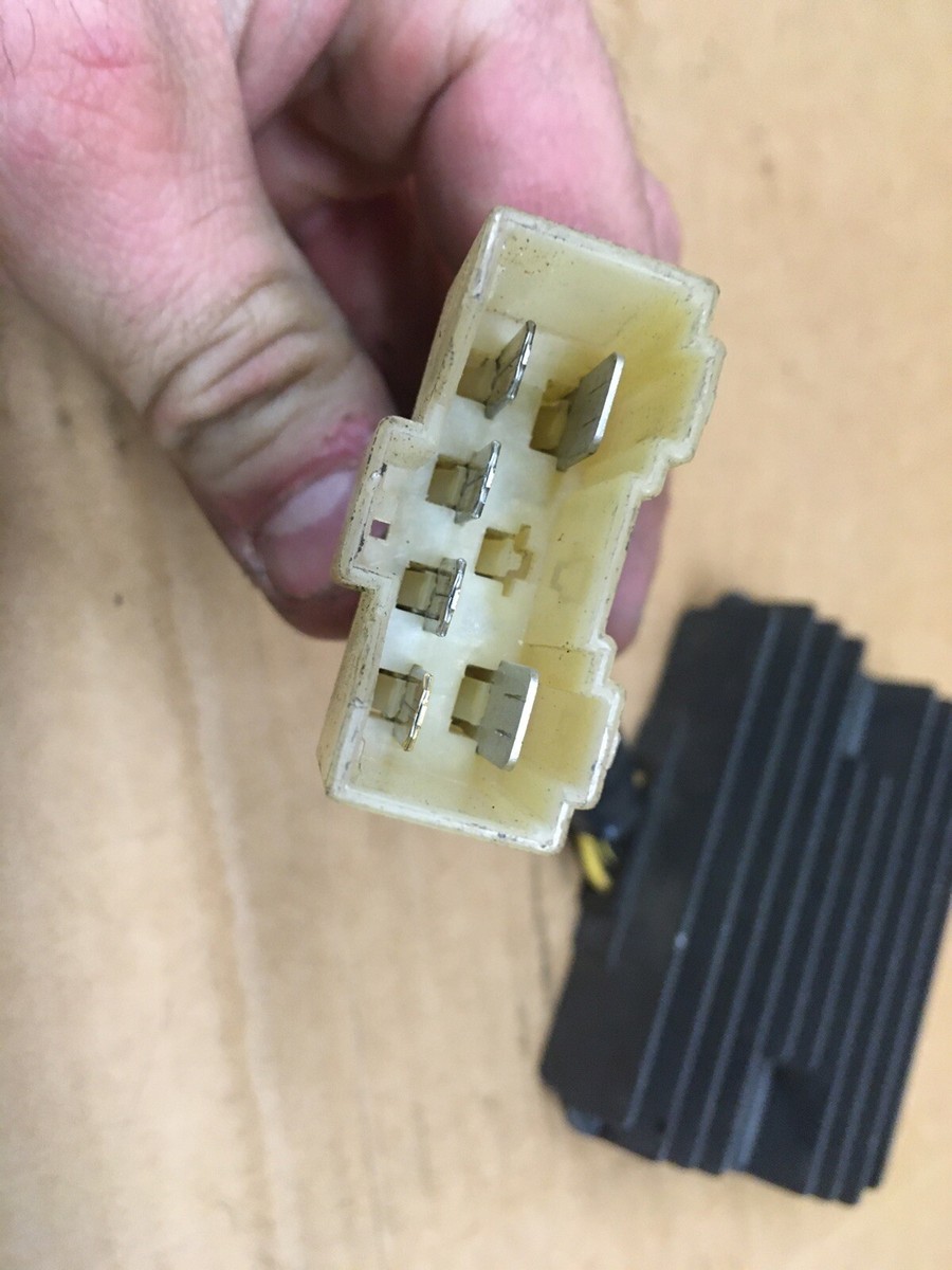 jinこ♡ 1998-1999 Kawasaki Ninja ZX9R regulator, regulator rectifier