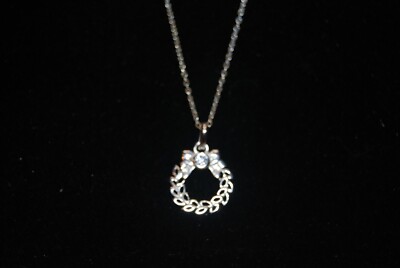 925 Sterling Silver Wreath Pendant Necklace 18