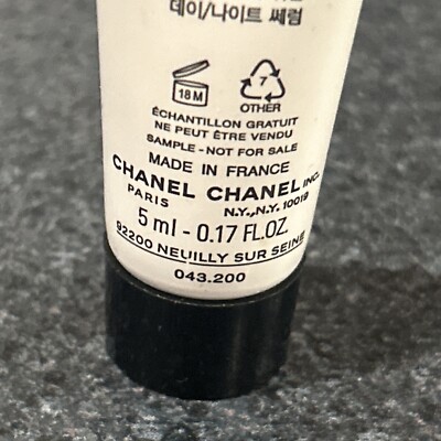 新品未開封　CHANEL ULTRA CORRECTION LIFT Chanel Ultra Correction Lift Lifting Firming Nanolotion
