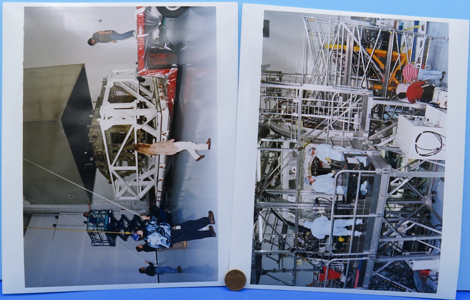 NASA PRESS PHOTO STILL Pair vtg STS-92 Space Shuttle DISCOVERY Kodak Paper A1