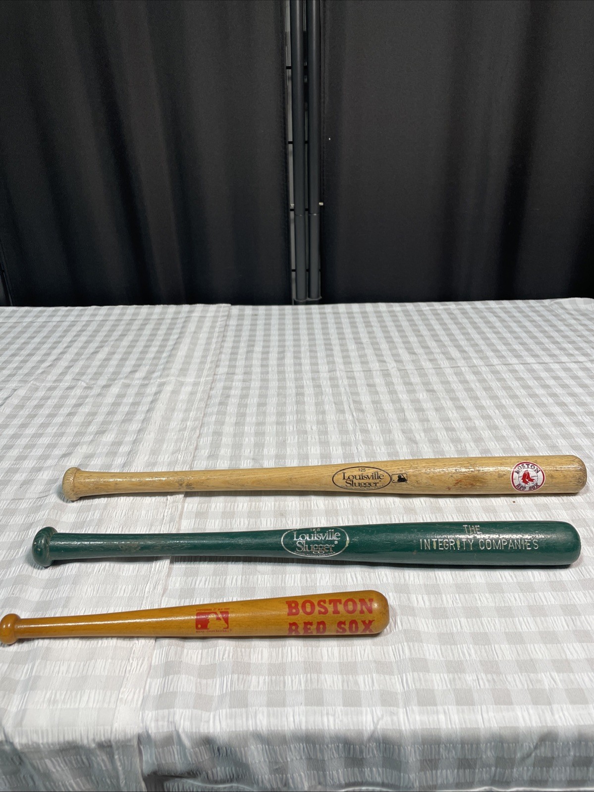 Louisville Slugger Boston Reds Sox, The Integrity Companies Mini Bats 10”16