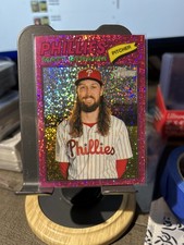 2026 Topps Heritage #193 Matt Strahm Chrome Pink Sparkle Refractors