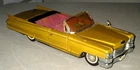 1963-CADILLAC GOLD-BIG CONVERTIBLE-TIN VINTAGE TOY BATTERY OP-BANDAI- JAPAN-17"
