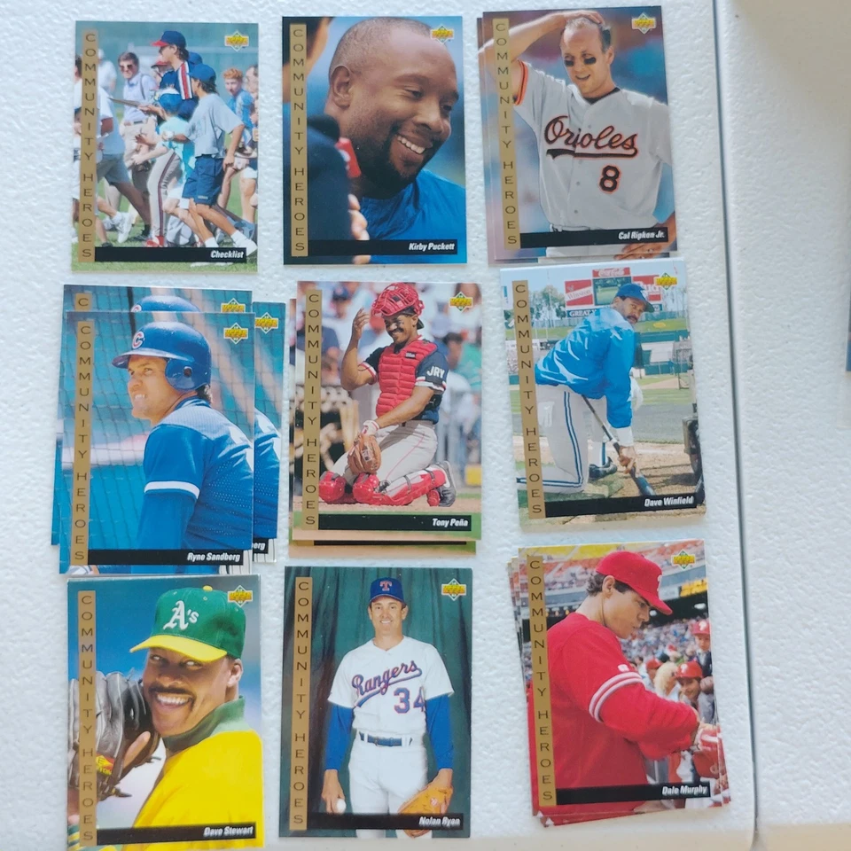 Lote de tarjetas de béisbol 900+ 1993 Upper Deck novatos estrellas de la corte insertos MLB lote a granel Foto 2 de 4