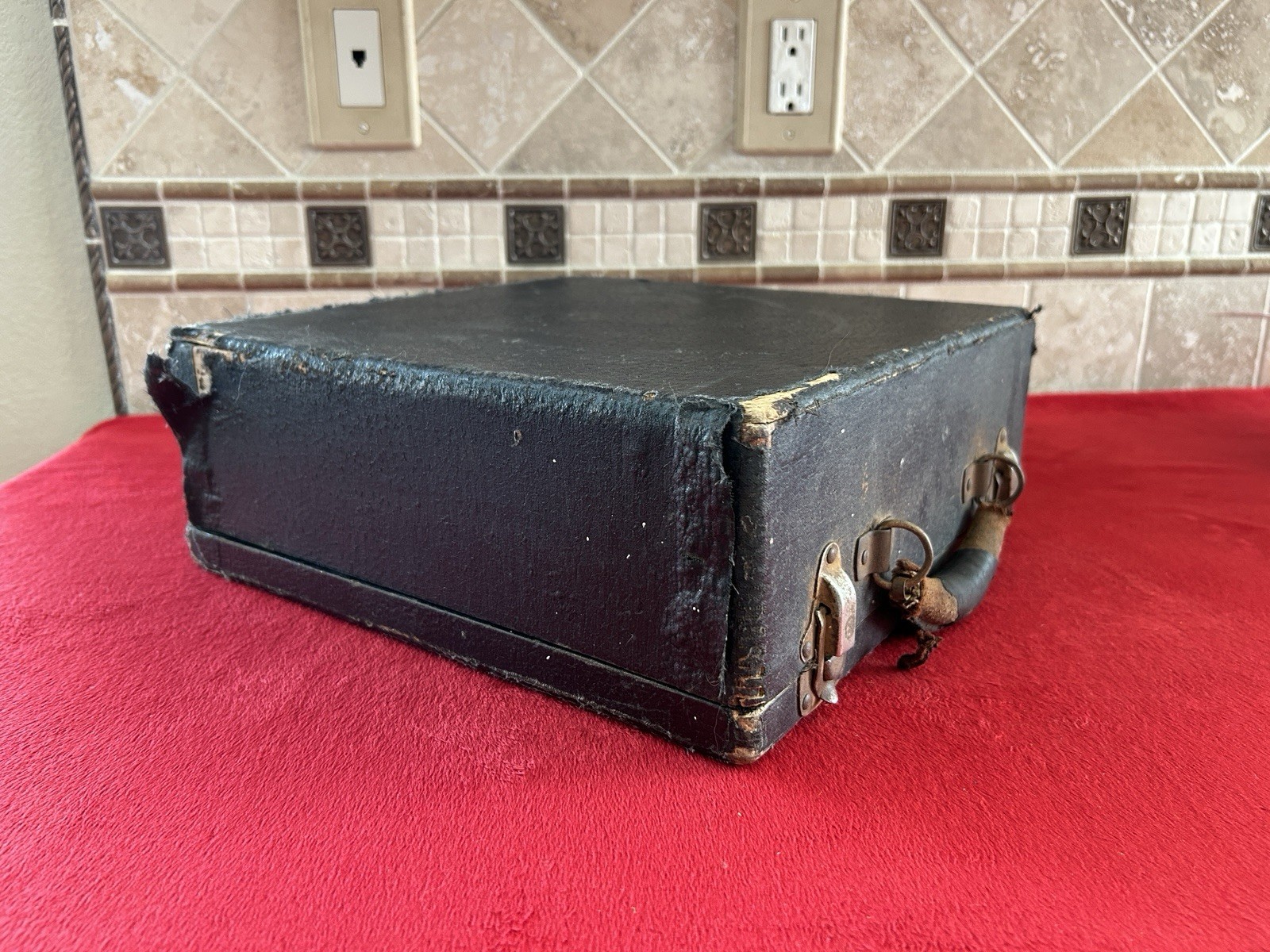 Vintage Remington Rand Remette Manual Portable Typewriter w/Case Works Great!