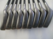 Dunlop XXIO 2002 Iron Set 4-9,P,A,S MP200 Graphite R RH R71224088