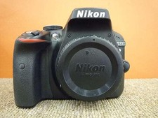 NIKON D3300 digital SLR