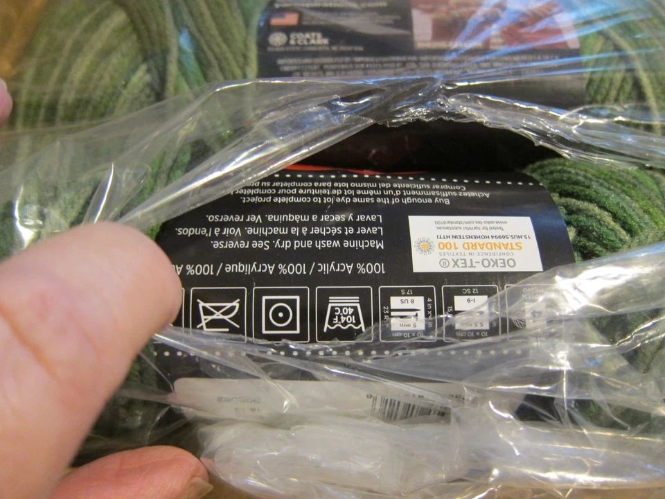 Lote de 12 madejas de Red Heart Super Saver 5 oz cada una hilo variado tonos verdes Foto 4 de 4