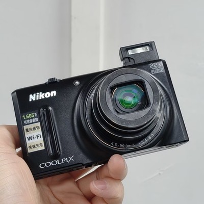 Nikon COOLPIX S9600 Digital Camera 16 MP 22x Optical Zoom Built-in Wi-Fi - Black