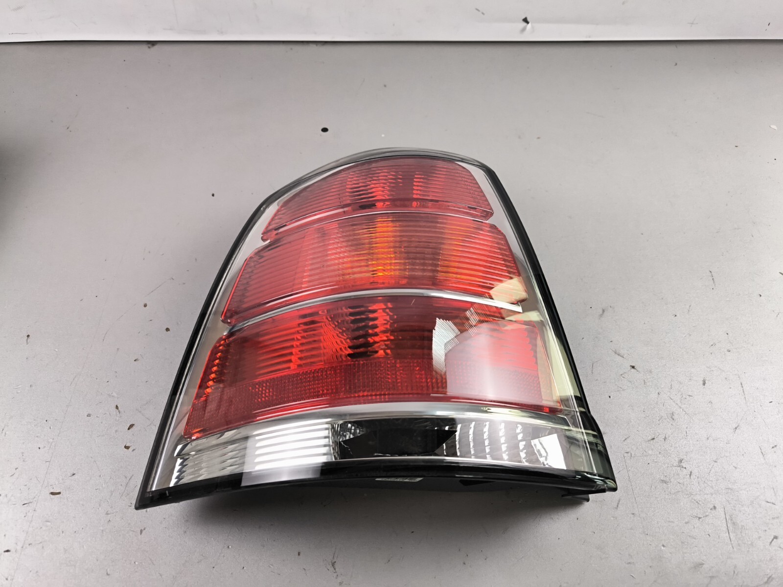 Rücklicht Heckleuchte links 24451841 Opel ZAFIRA B 2006 online  