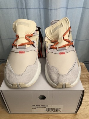 beyonce night jogger