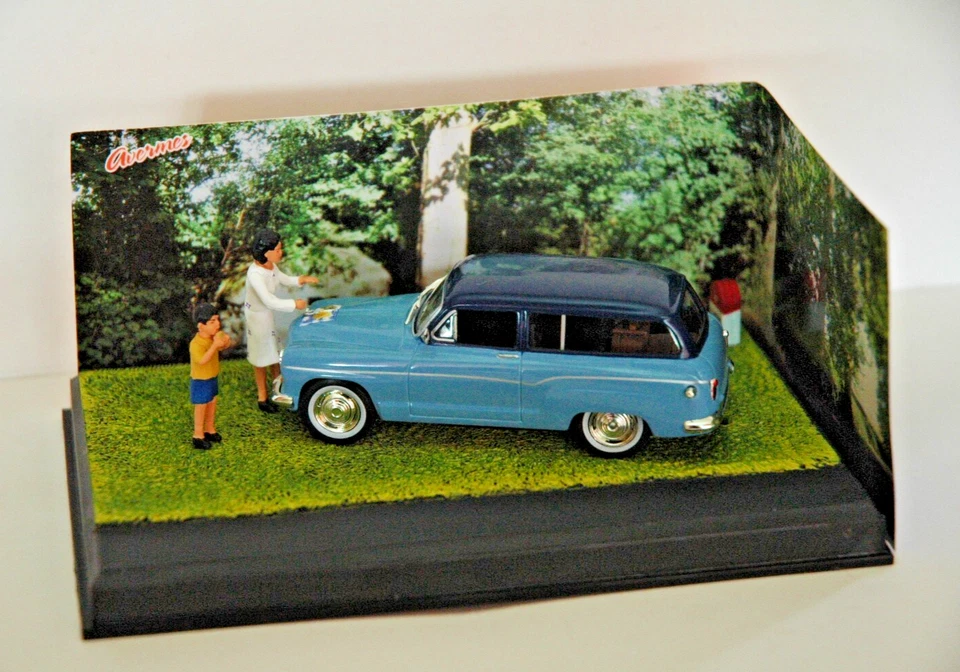 Diorama Auto Simca P60 Ranch Il Casse Croûte La Strada Blu 1/43 Ixo Altaya - Immagine 3 di 4