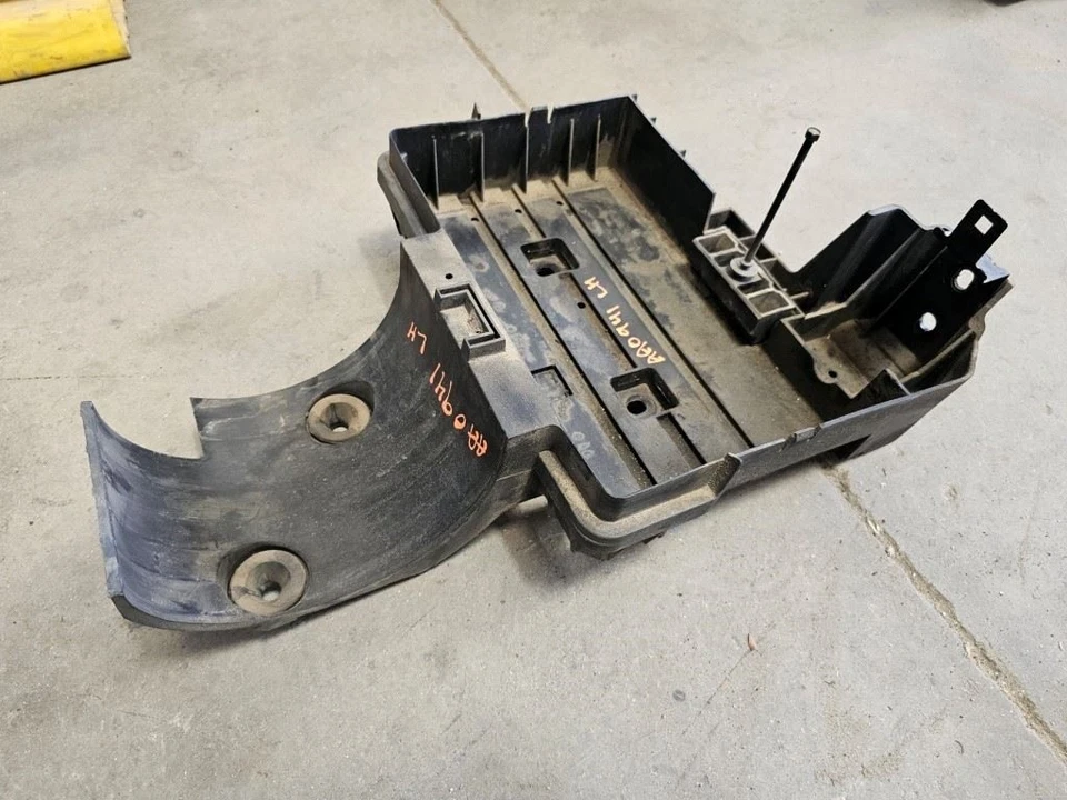 06 Ford F350 Super Duty 6.0L USADO FABRICANTE ORIGINAL FÁBRICA Bajo el capó Soporte Bandeja Batería Izquierda Foto 3 de 4