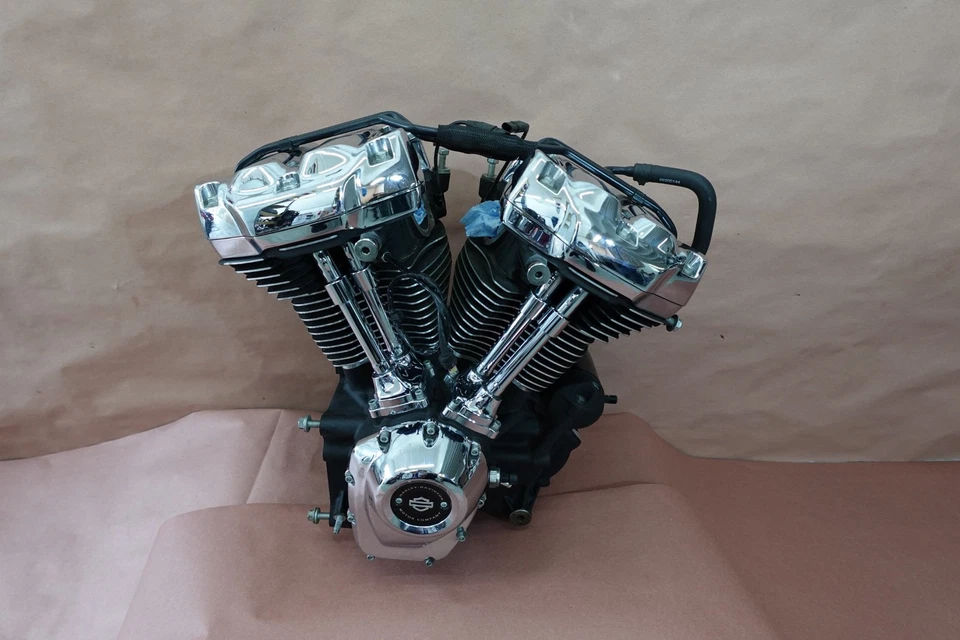 Harley-Davidson Street Glide 2014-2021 motor completo FLHXS Foto 2 de 4