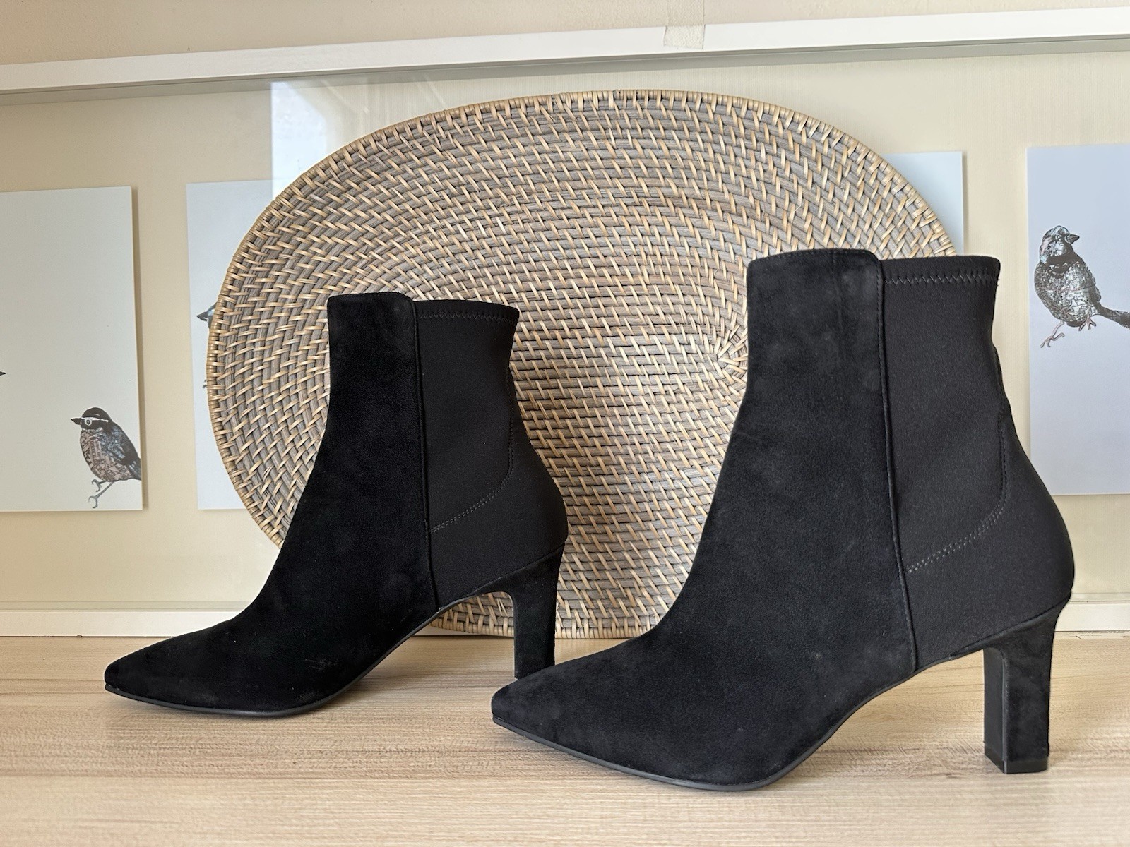 $650 Stuart Weitzman Brandie Womens sz 37/7 Mid-calf black suede pointy Boots