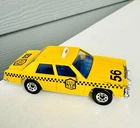 Vintage Matchbox 1987 Ford LTD Crown Victoria Yellow Taxi XYZ Radio Cab Rare Old