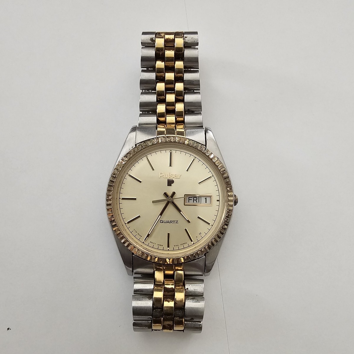 VINTAGE PULSAR Quartz Day/Date Gents Rare #Y113-8129 Watch | eBay