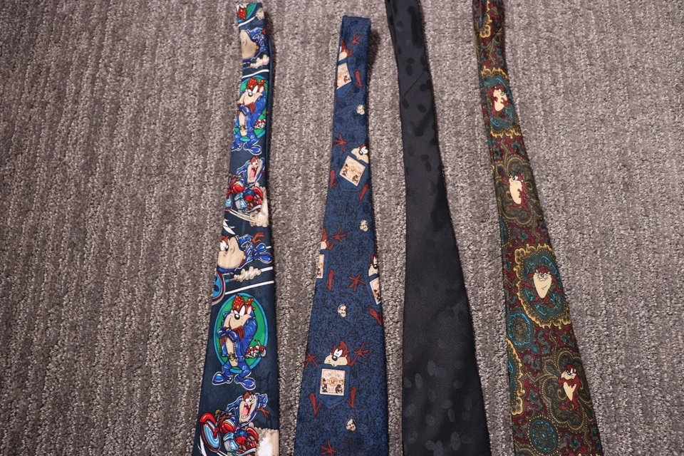 LOTE DE 4 lazos Tasmanian Devil Looney Tunes Warner Bros años 90’s Foto 4 de 4