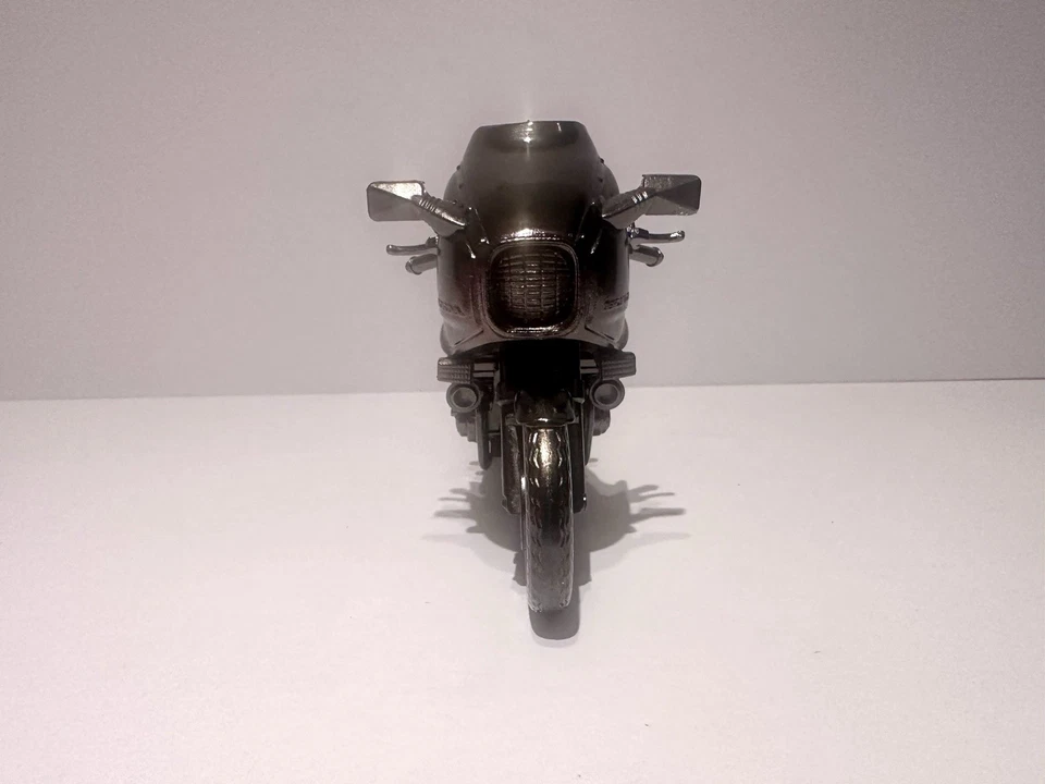 Honda CB 1100R 1/16 Scale Motorcycle Model - Image 4 of 4