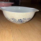 Vintage Pyrex HOMESTEAD Tan/Blue Cinderella Mixing/Nesting Bowl #443 - 2.5Qt.