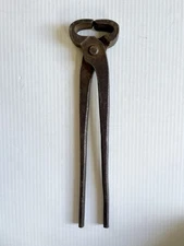 Vintage Vaughan & Bushnell Mfg Co. Nippers Farriers Metal Hand Tool 12”