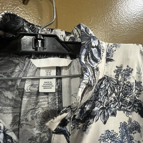 H&M maxi dress with tie belt Patterned Cream, Blue, Black Sz XS BNWOT - Picture 10 of 11