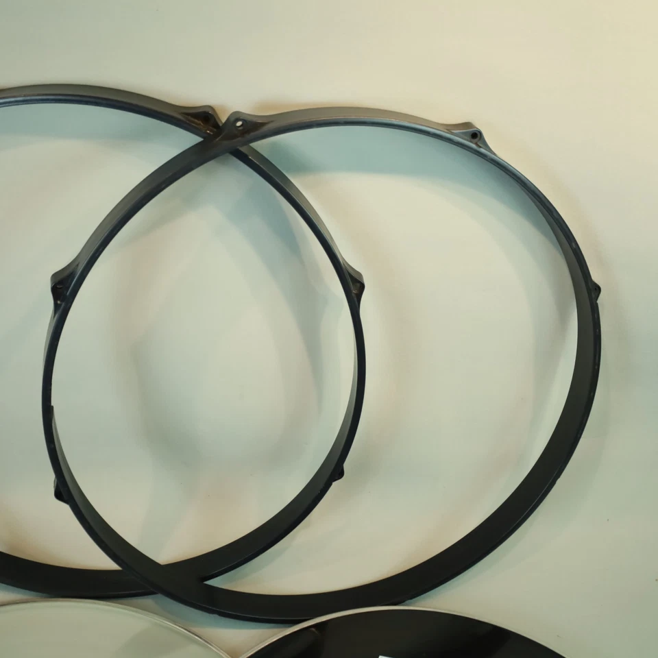 Juego de aros de bombo Tama Accu-tune de 22" con cabezales y varillas de batería TAMA Accutune Foto 3 de 4