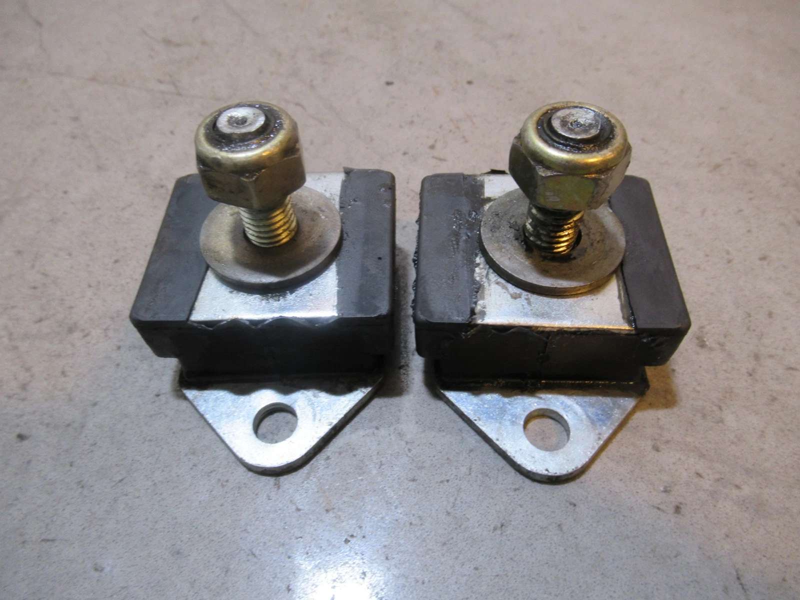 Ski Doo Grand Touring 550 Rubber Mounts 2010
