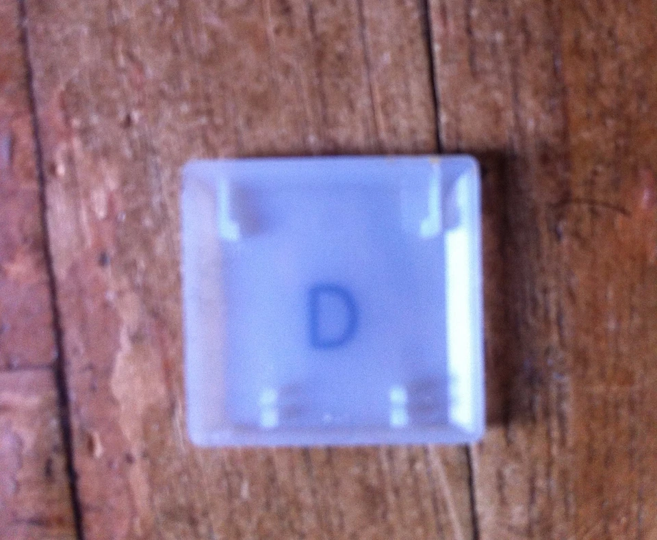 Apple iBook G3 Keyboard Replacement keys (KEYS ONLY) - Image 2 of 4