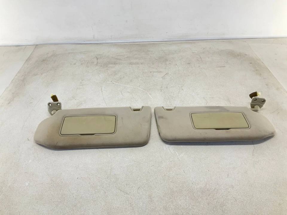 09-13 INFINITI FX37 Front Left Driver & Right Passenger Sunvisor - Image 3 of 4