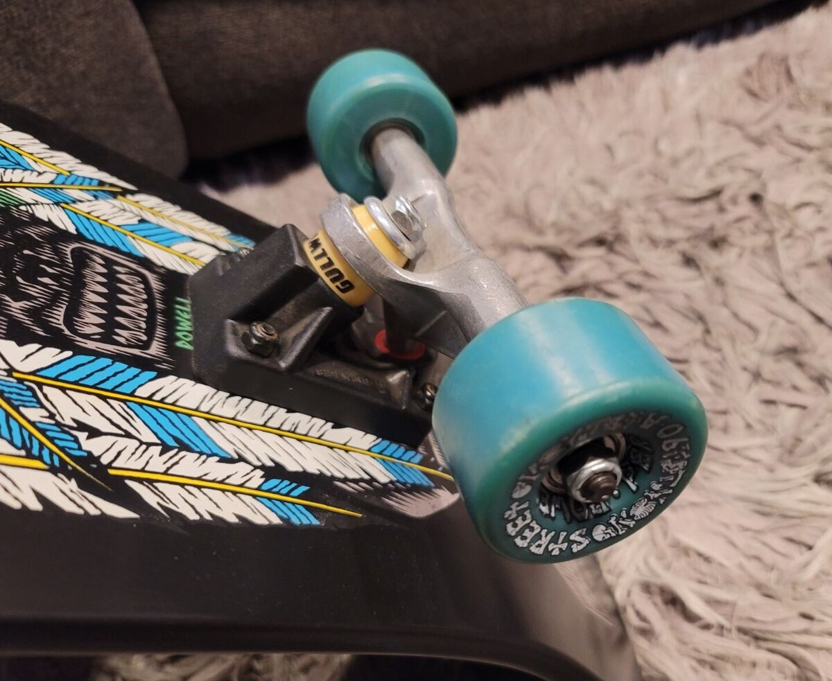 Powell Peralta Steve Saiz 'Totem' Skateboard Complete Powell Peralta Steve Saiz 'Totem' Skateboard Complete