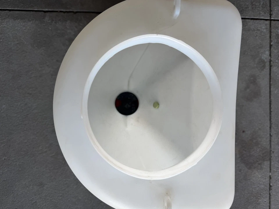 Esparcidor portátil Solo 421-S (capacidad de 20 lb) césped y jardín 12 pies ancho de extensión  Foto 3 de 4