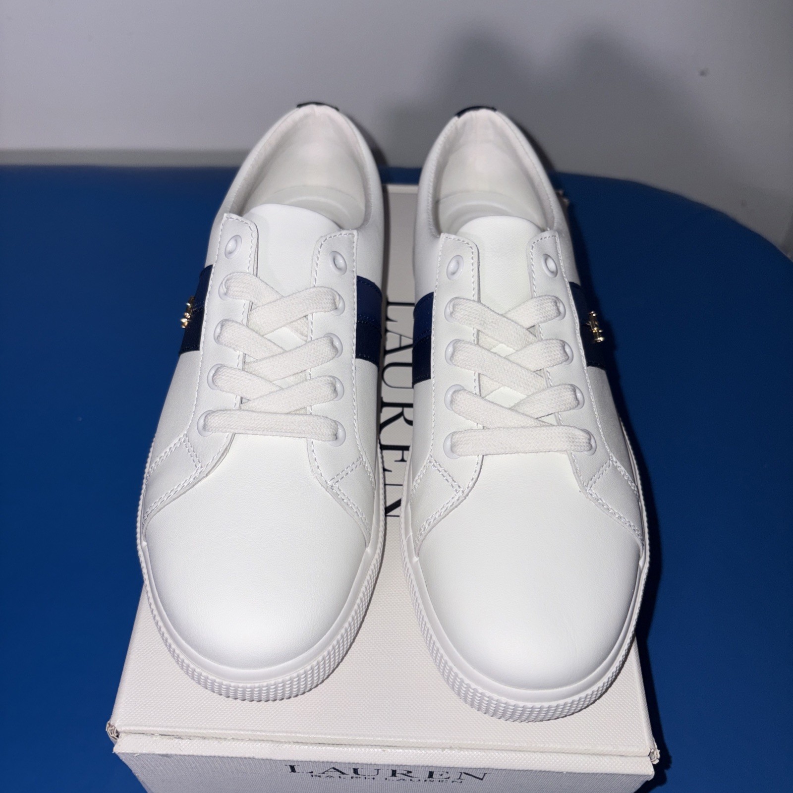 Ralph Lauren Janson II Leather Sneaker Size 9 B