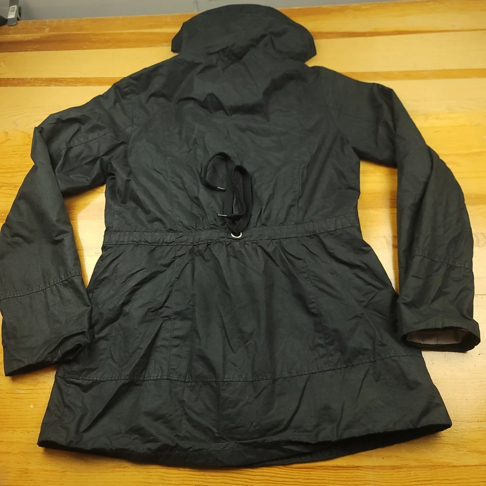 Abrigo chaqueta Prana Breathe para mujer negro con capucha 3 botones delanteros Foto 3 de 4