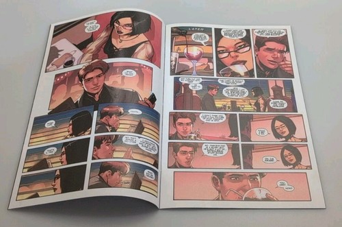The Amazing Spider-Man #32 Virgin Variant Edition Comic Signed By Lwrix Li W/COA - Picture 6 of 8