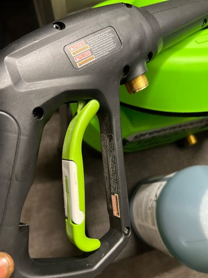 #ad Greenworks 1900 PSI 1.2 GPM Cold Water Electric Pressure wash with 2 spray tips $140.99