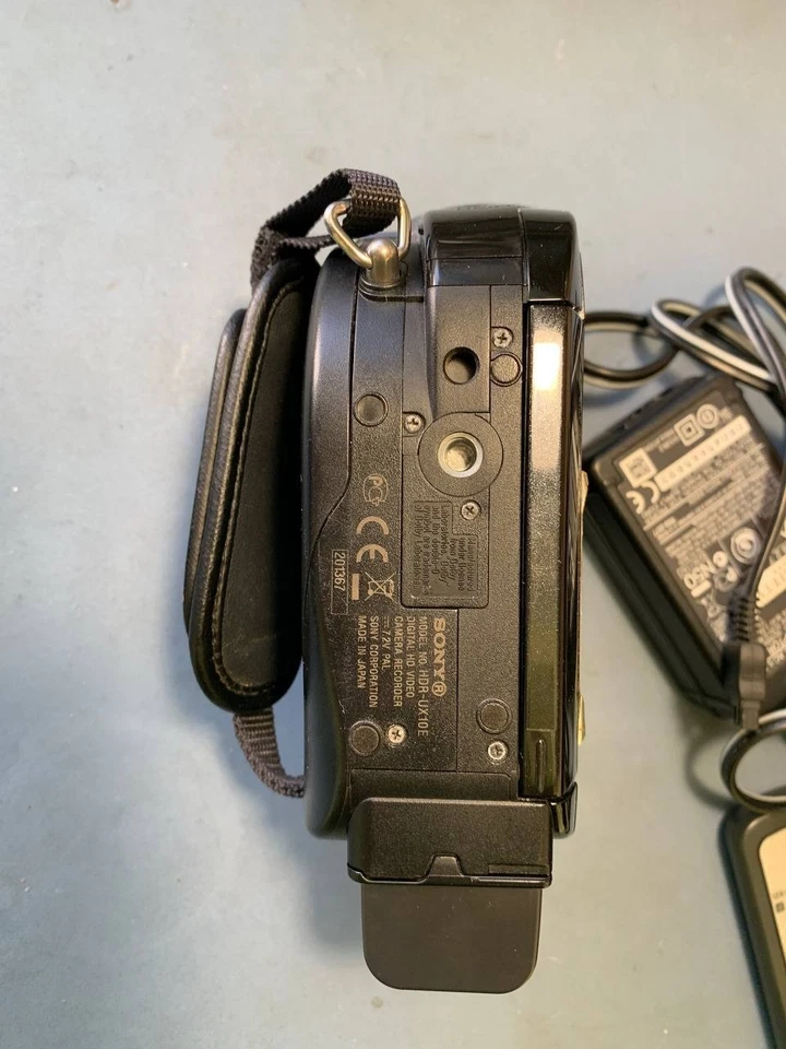 Sony HDR-UX10 Flash Media Camcorder,Handycam - Image 4 of 4