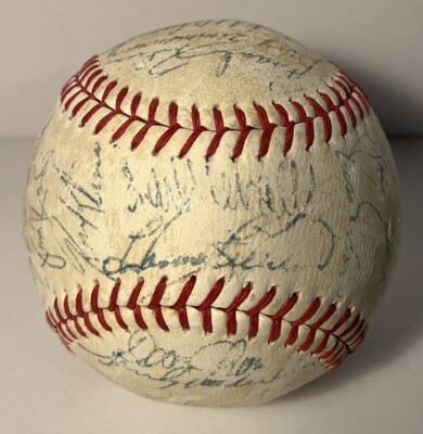 1967 Minnesota Twins Team Signed Baseball,Killebrew,Oliva,PSA/DNA